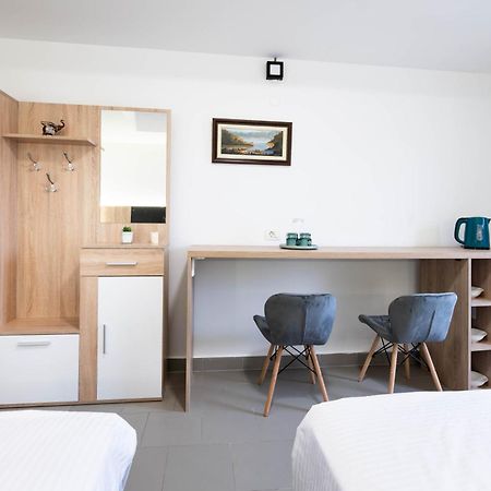 Studio Apartment Cudo Nevidjeno Karuc Dış mekan fotoğraf