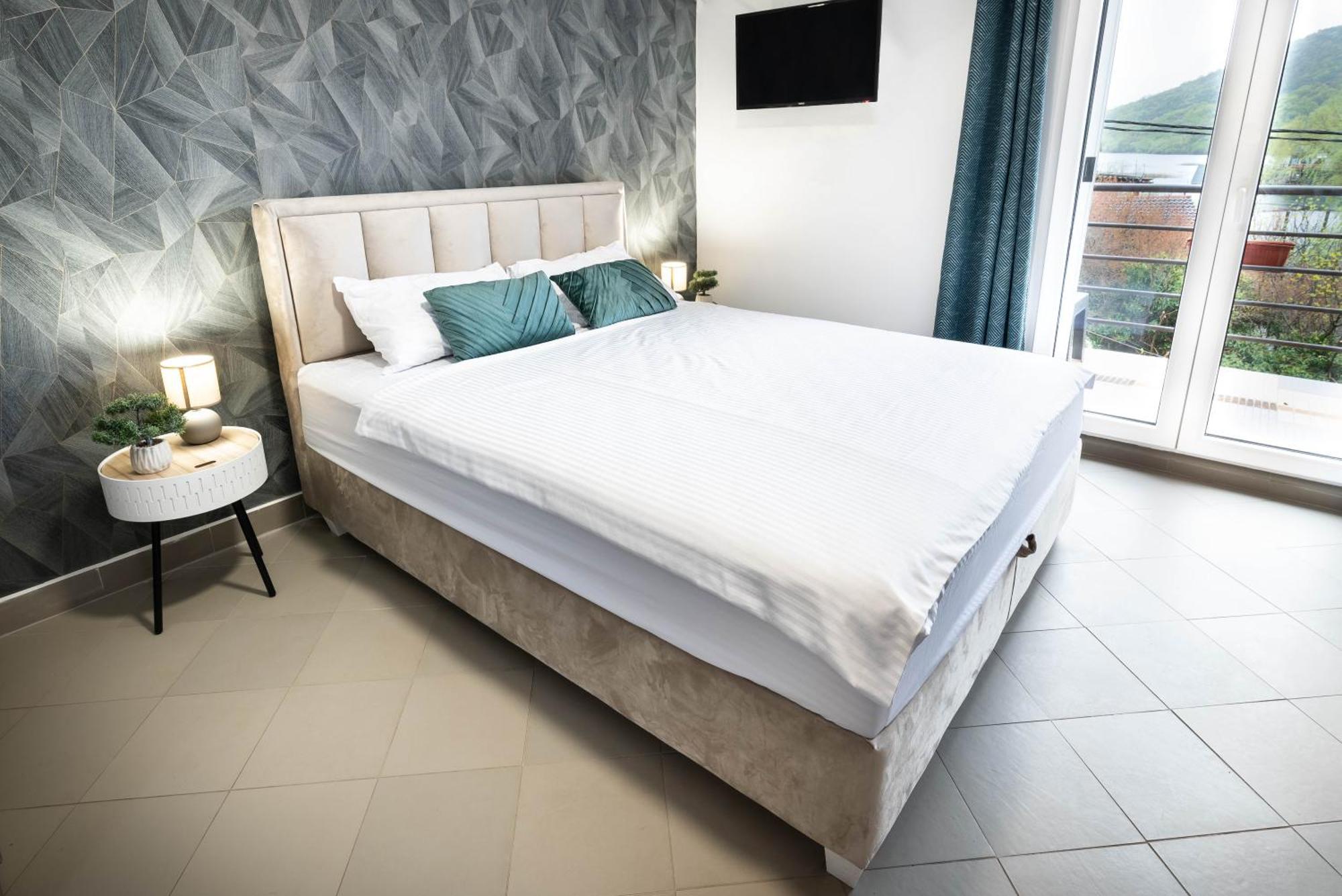 Studio Apartment Cudo Nevidjeno Karuc Dış mekan fotoğraf